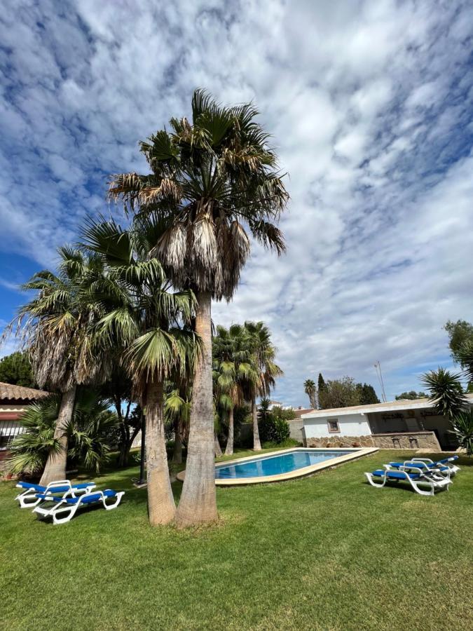 Chalet en La Barrosa, Piscina+BBQ+Grifo de Cerveza Chiclana de la Frontera Exterior foto